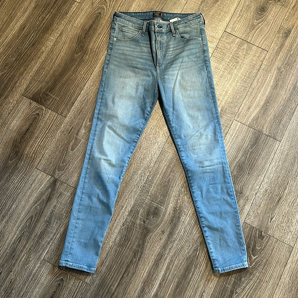 Abercrombie jeans